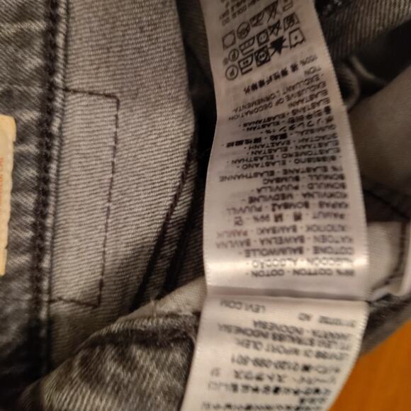 Levi’s 501 Premium – Faded Black/Dark Gray – 27x28 - Picture 7 of 9